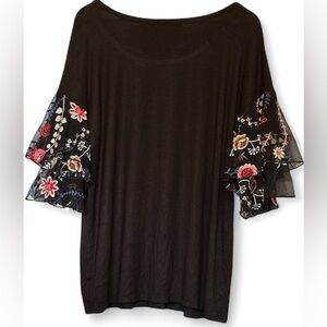 NWOT KIM & CAMI WOMEN BOHO BLOUSE WITH FLORAL LACE SLEEVES BLACK SIZE 1X